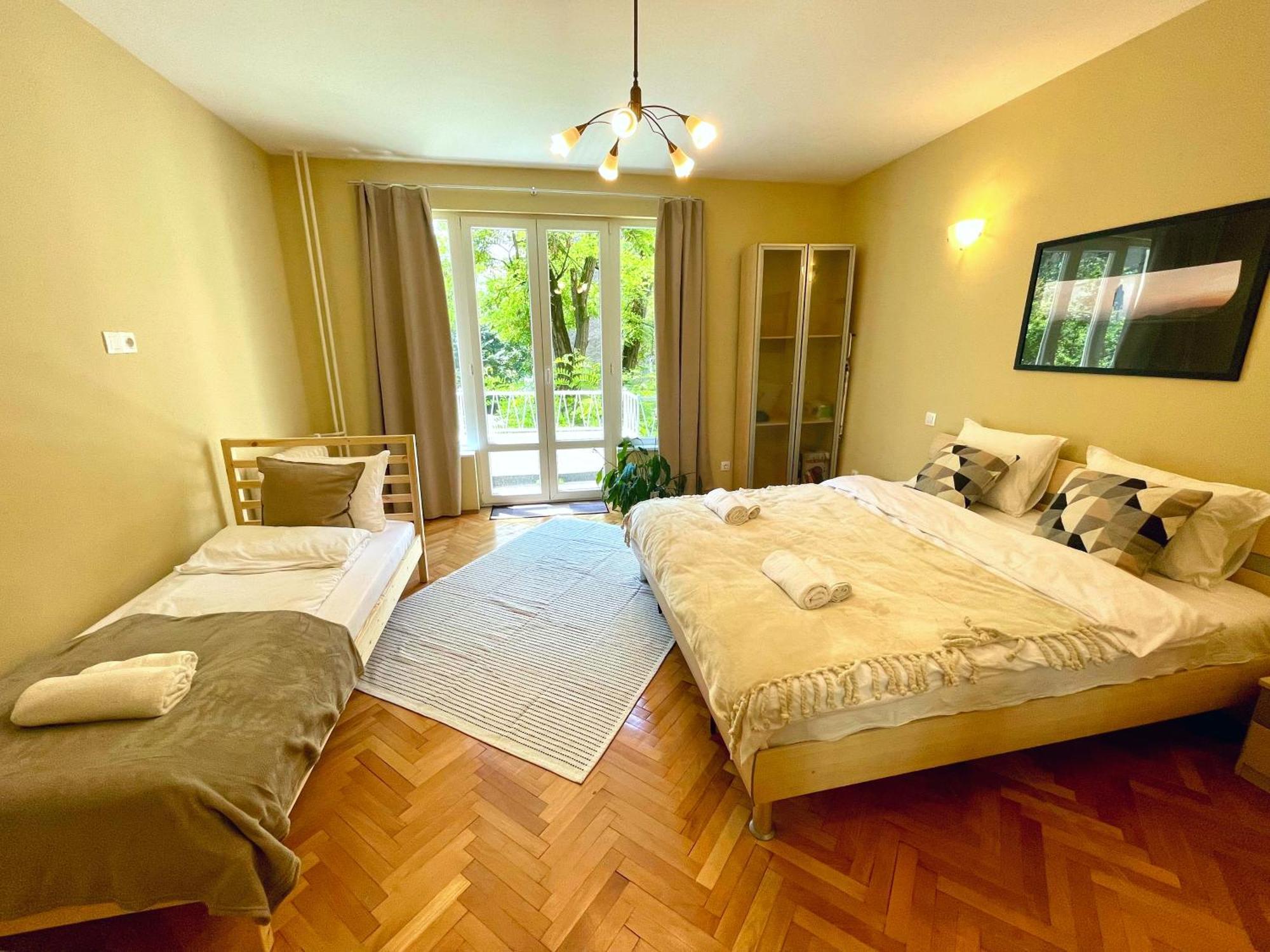 Bohemian Bright & Calm 2Br - Top Center - Private Balcony София Экстерьер фото