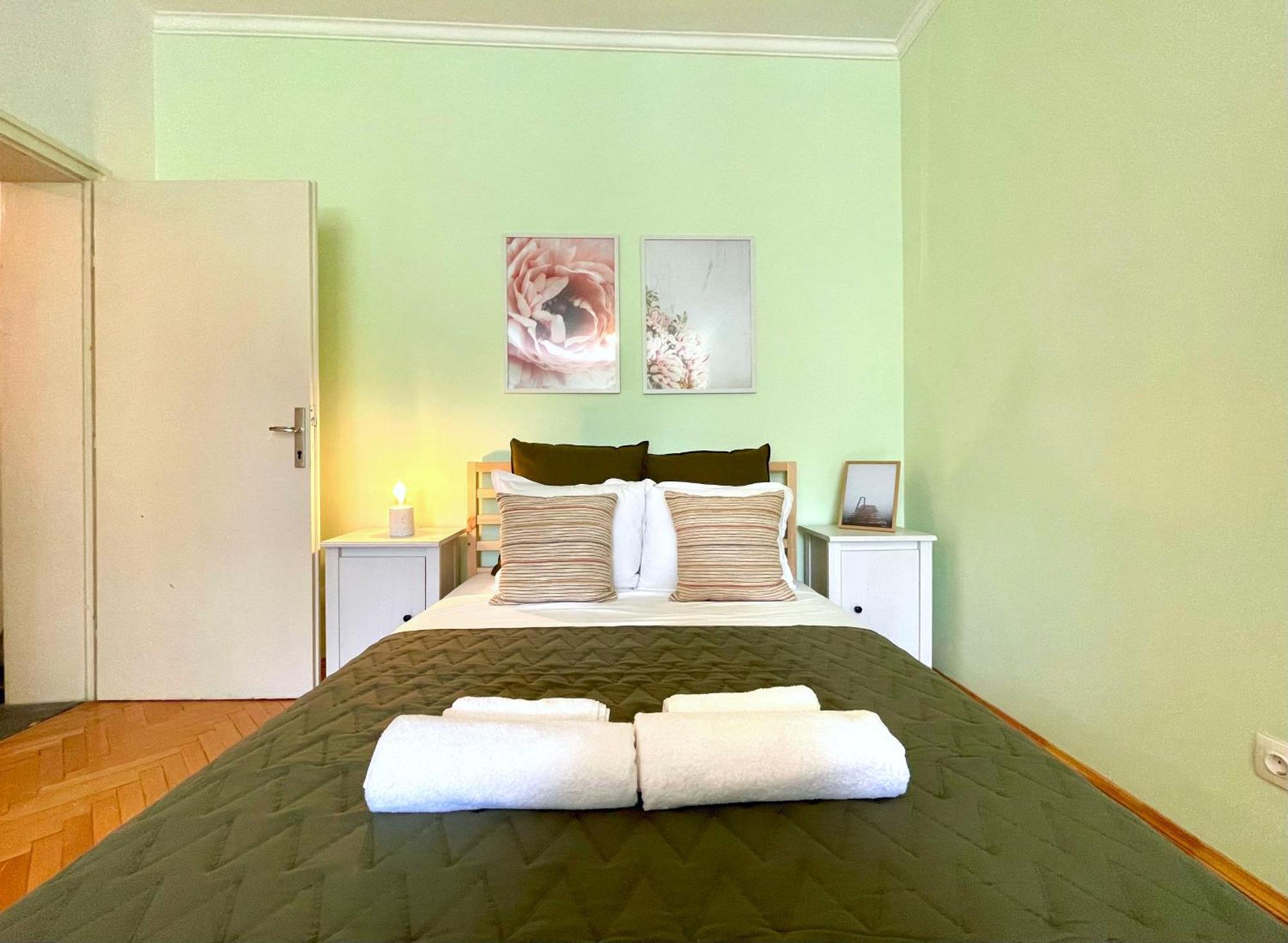 Bohemian Bright & Calm 2Br - Top Center - Private Balcony София Экстерьер фото