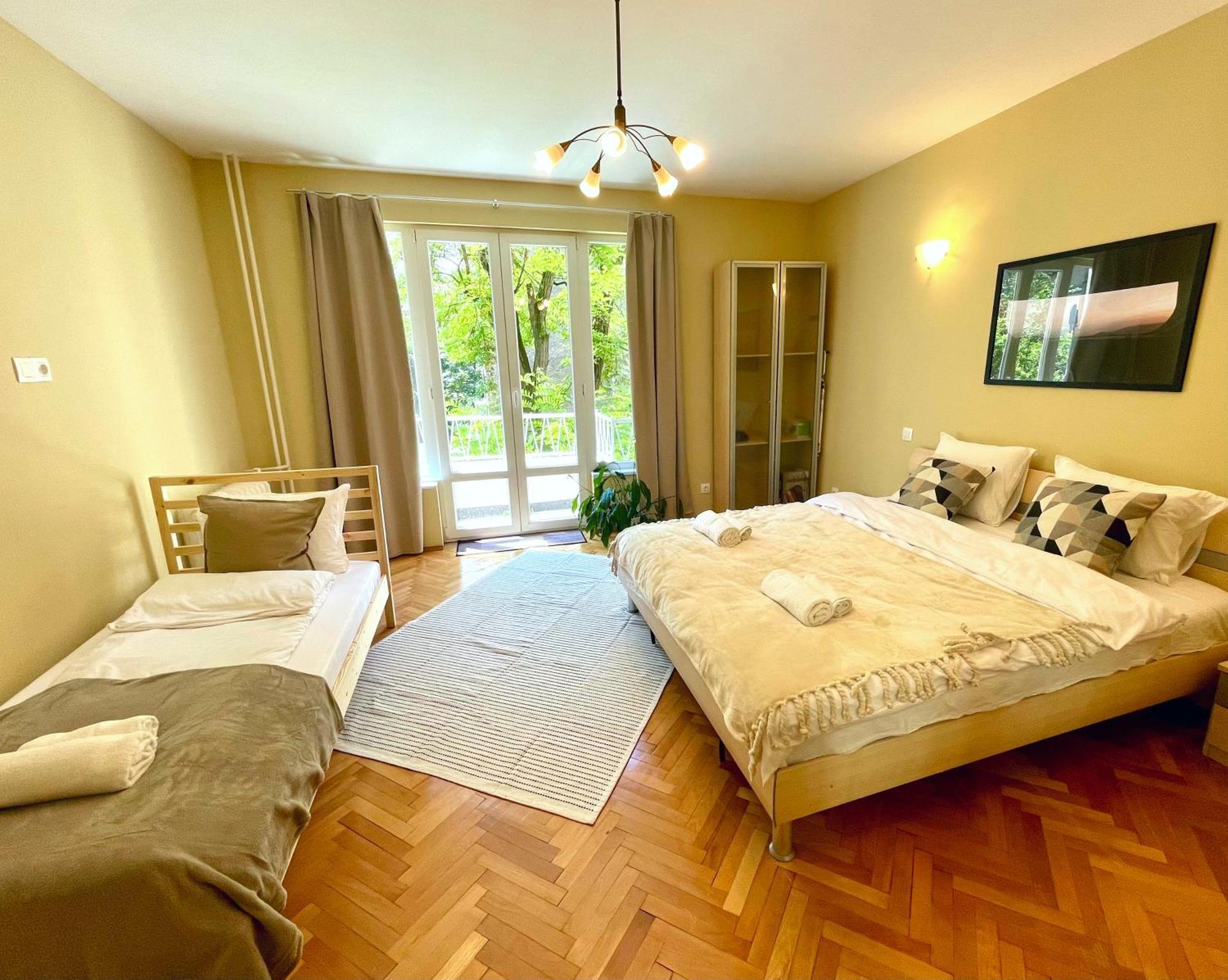 Bohemian Bright & Calm 2Br - Top Center - Private Balcony София Экстерьер фото