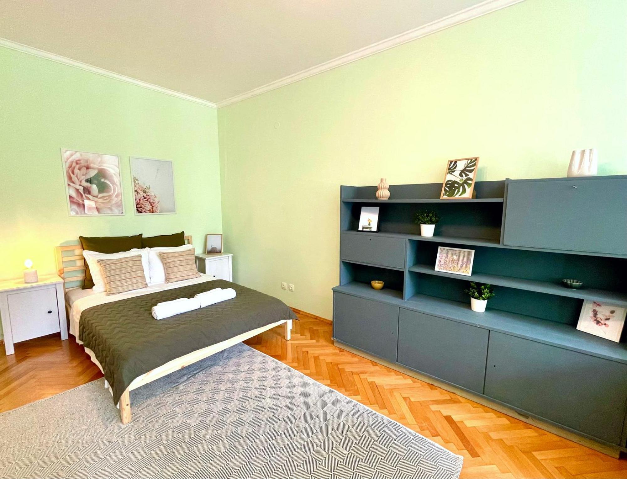 Bohemian Bright & Calm 2Br - Top Center - Private Balcony София Экстерьер фото